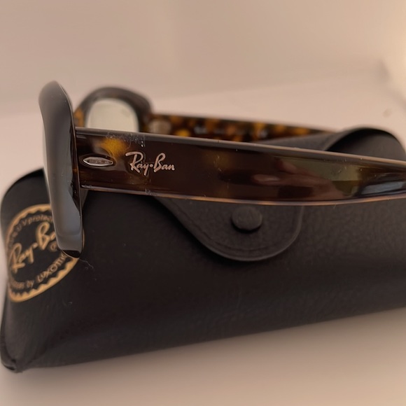 Raybans glasses - Picture 2 of 5